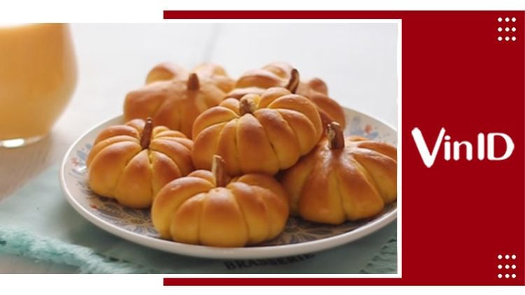 Bánh bí đỏ nhân đậu đỏ ngọt bùi hấp dẫn