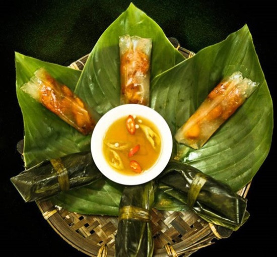 Bánh bột lọc gói lá chuối truyền thống chuẩn vị Huế