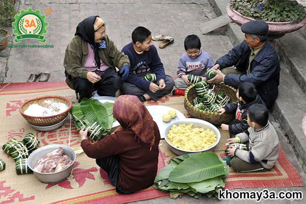 Bánh chưng xanh truyền thống Việt Nam