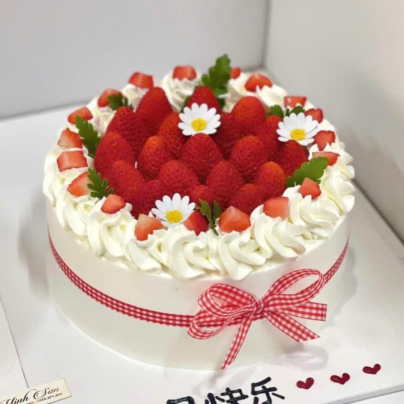 Bánh kem 20/10 tặng cô giáo với hoa và nốt nhạc