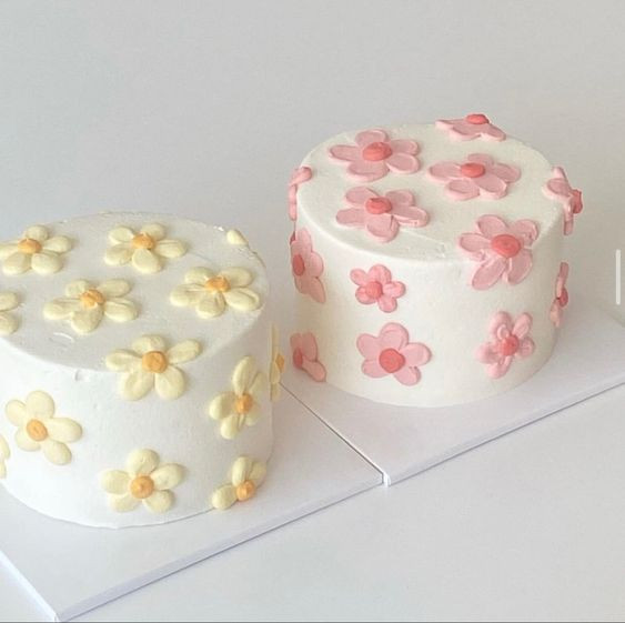 Bánh kem bắp trang trí đơn giản, hấp dẫn với hạt bắp tươi