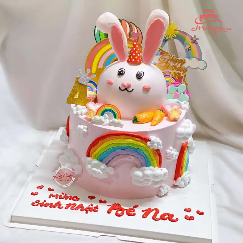 Bánh kem màu hồng gradient chuyển màu tinh tế