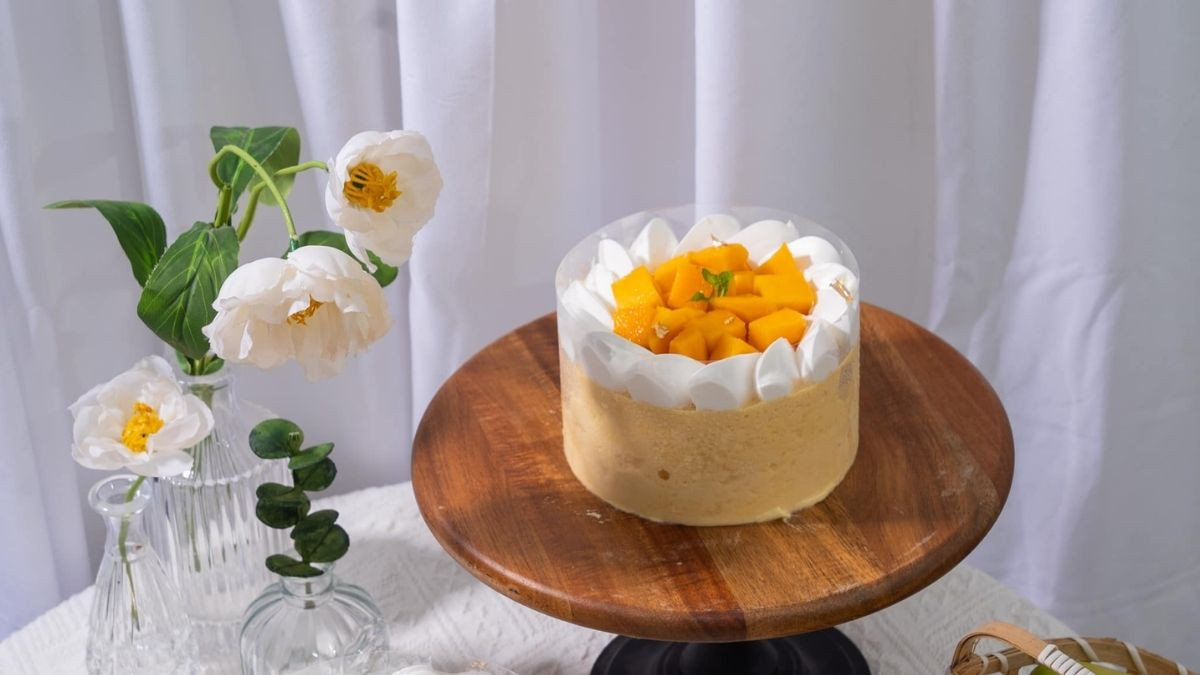 Bánh kem sinh nhật có các quả ấn tượng