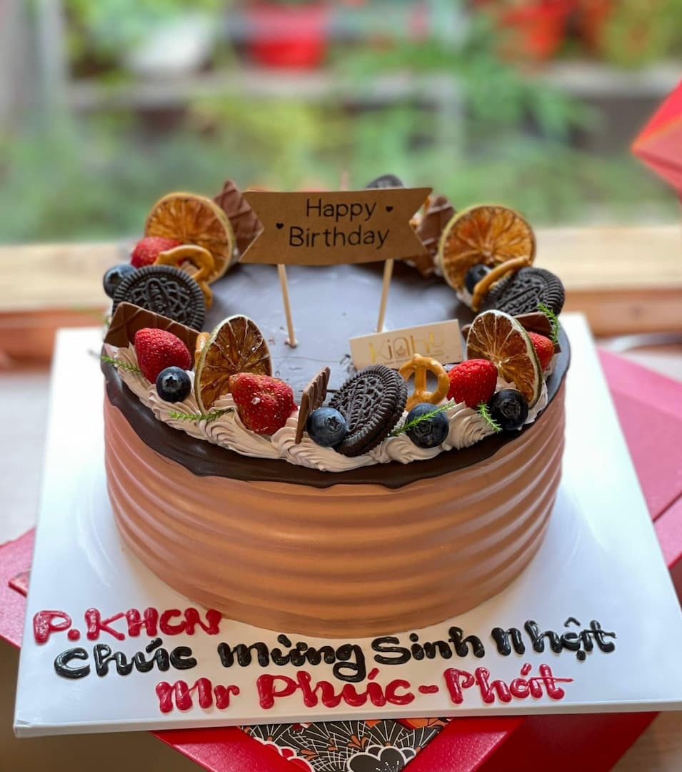 Bánh kem socola đậm đà dành cho nam