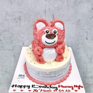 Bánh kem tạo hình gấu dâu
