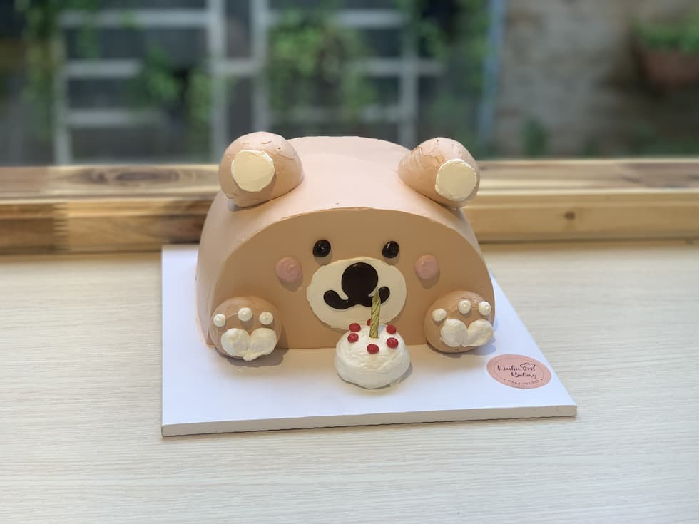Bánh kem trang trí hình gấu bông ngộ nghĩnh