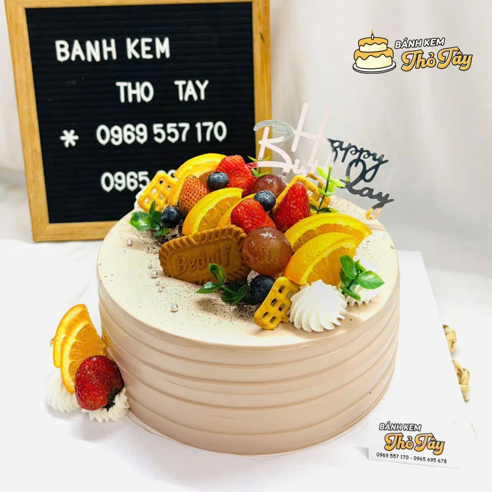 Bánh kem trang trí trái cây tươi mát