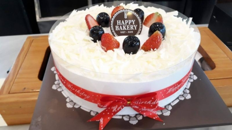 Bánh kem tươi mới và đa dạng mẫu mã tại Happy Bakery, địa chỉ tiệm bánh kem quận 7 lý tưởng