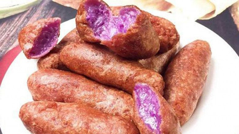 Bánh khoai mỡ đã chiên và hấp được bảo quản trong tủ lạnh