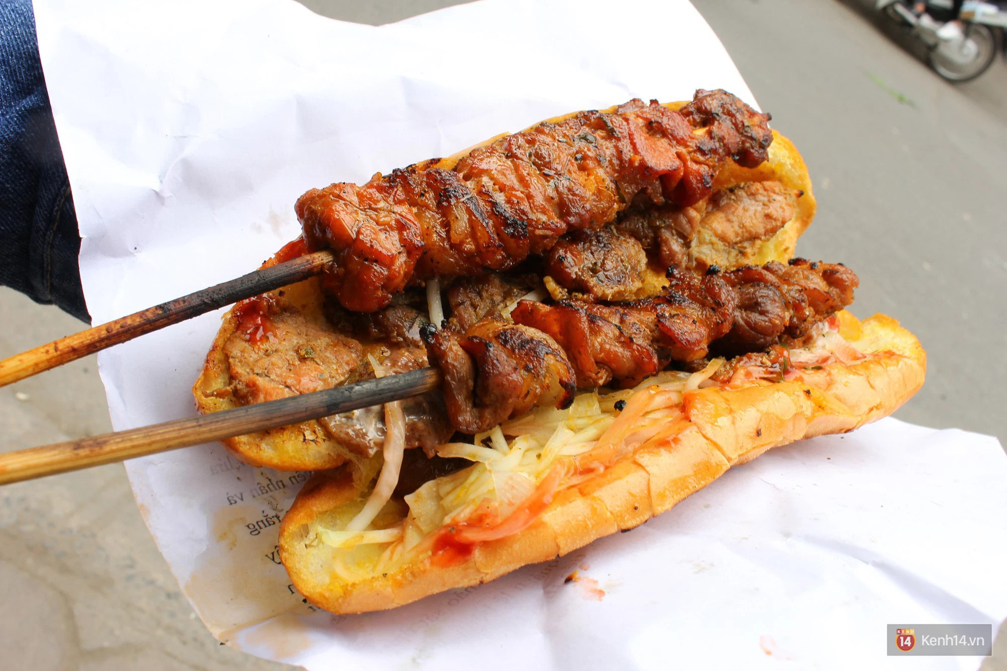 Bánh mì Hà Nội truyền thống