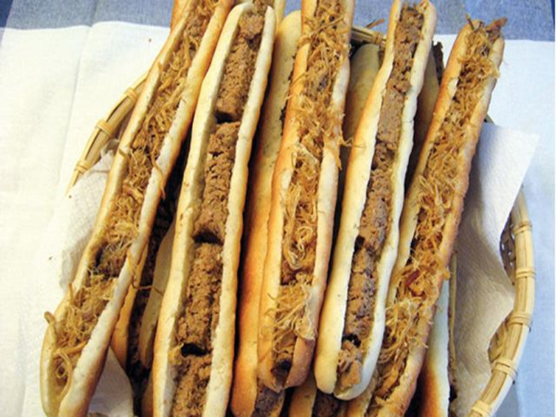 Bánh mì que ông Cuông Hải Phòng – hương vị truyền thống lôi cuốn