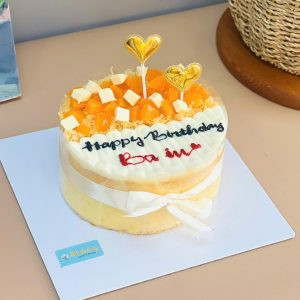 Bánh sinh nhật bông lan trứng muối truyền thống với kích thước đa dạng