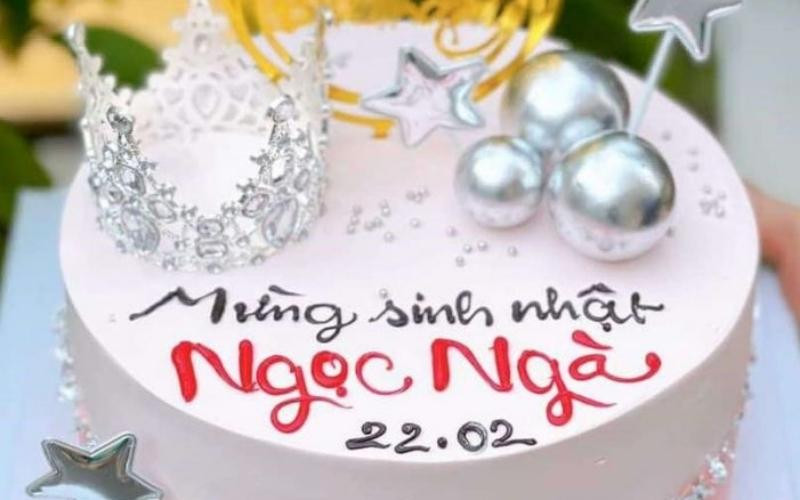 Bánh sinh nhật vương miện nhỏ xinh đáng yêu