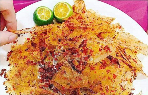 Bánh tráng trộn tắc cay cay ngon miệng
