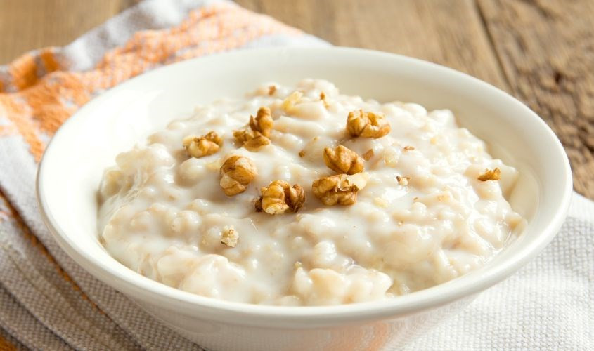 Bánh yến mạch trứng gà phô mai mềm mịn, rất được ưa thích