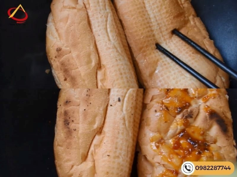Cách làm bánh mì nướng bơ mật ong bằng chảo tiện lợi