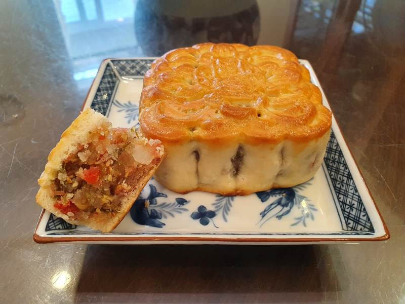 Cửa hàng bánh trung thu Ninh Hương cổ truyền trên phố Hàng Điếu