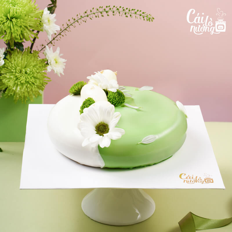 Entremet Bơ Hoa Cúc Avocado Daisy, sáng tạo độc đáo từ tiệm bánh kem quận 1.