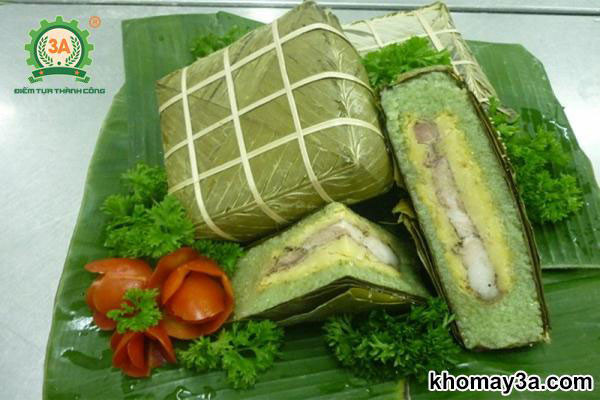 Hoàng tử Lang Liêu dâng bánh chưng bánh dày lên vua Hùng