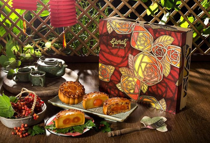 Hộp bánh trung thu Givral mang phong cách ẩm thực Pháp