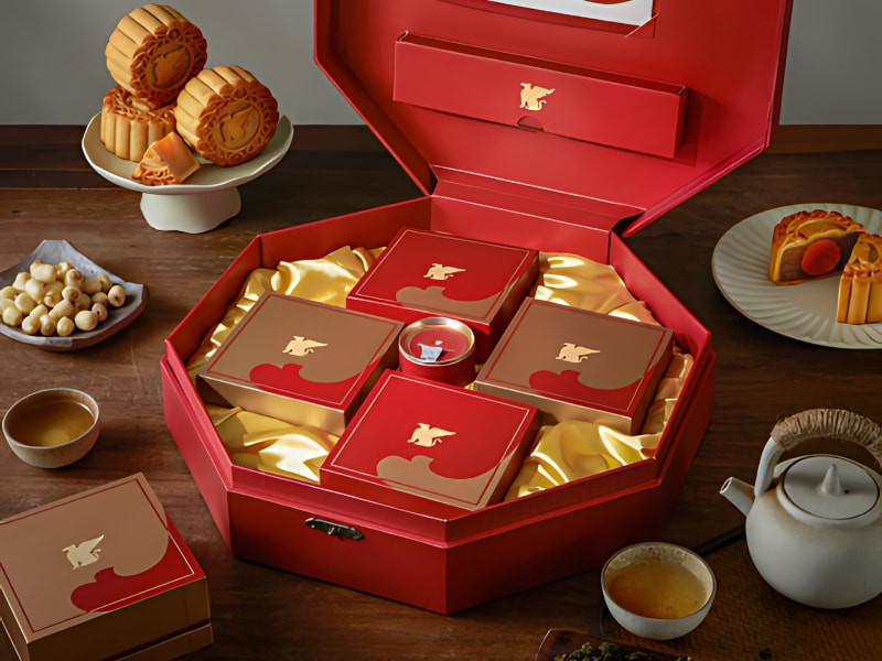 Hộp bánh trung thu Marriott 2024 4 bánh kèm trà tinh tế