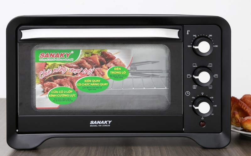 Lò nướng bánh mì mini Sanaky VH259S2D 25 lít với bảng điều khiển núm vặn dễ sử dụng