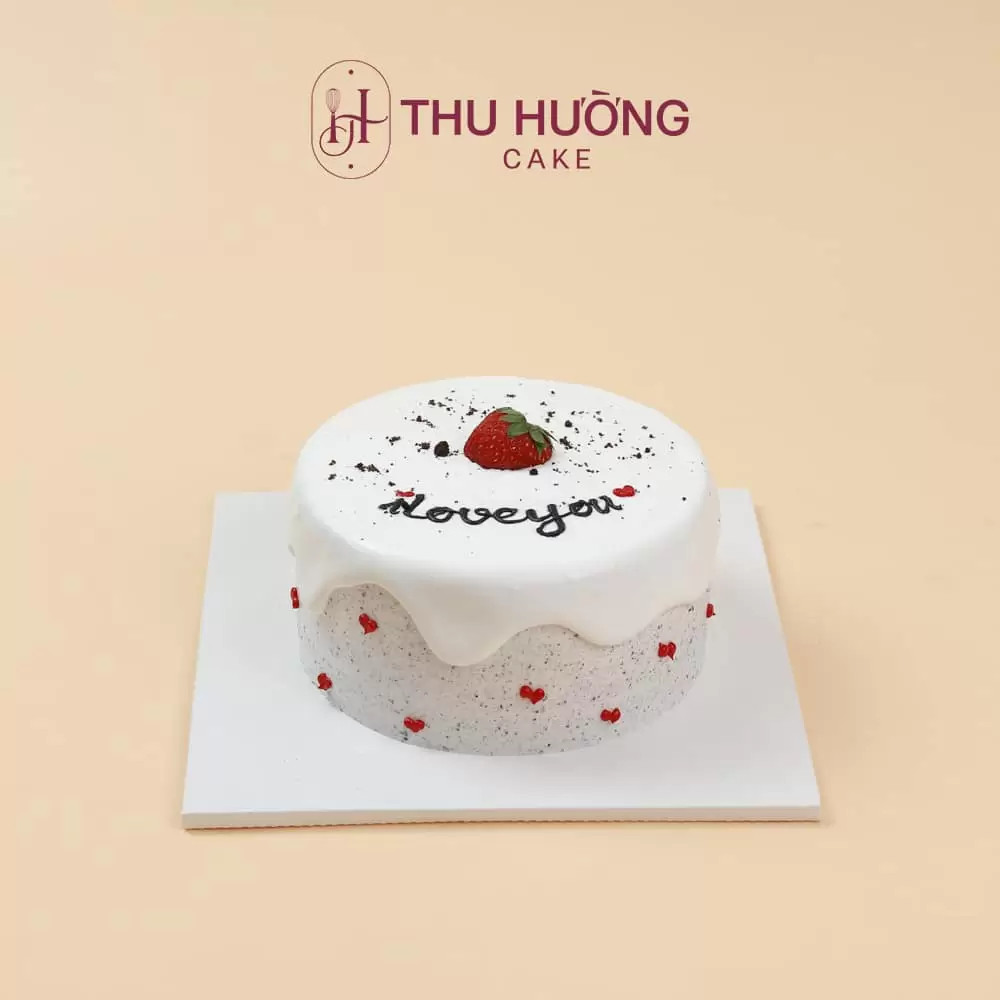Mẫu bánh kem chảy trang trí hoa và dâu tây tươi