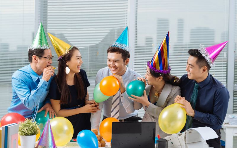 Mẫu bánh kem sinh nhật con trai với chủ đề siêu anh hùng