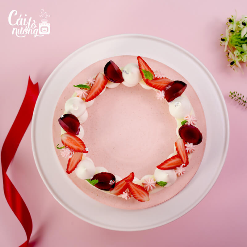 Mousse ổi hồng chanh dây nhiệt đới, hương vị độc đáo của bánh kem quận 1.