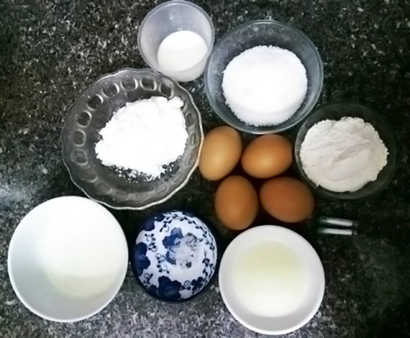 Nguyên liệu đơn giản làm bánh bông lan bằng nồi chiên không dầu