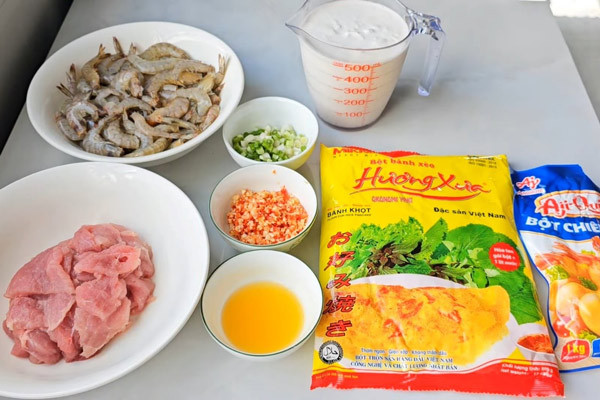 Nguyên liệu làm bánh xèo miền Trung tươi ngon đầy đủ