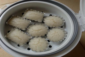 Những chiếc bánh bò Cao Bằng nở xốp hấp dẫn sau khi hấp