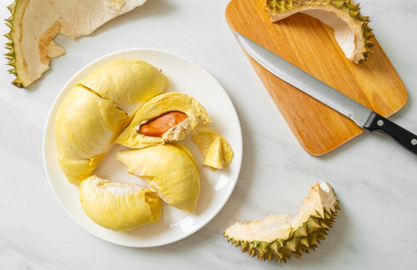 Những múi sầu riêng tươi ngon, vàng ươm hấp dẫn