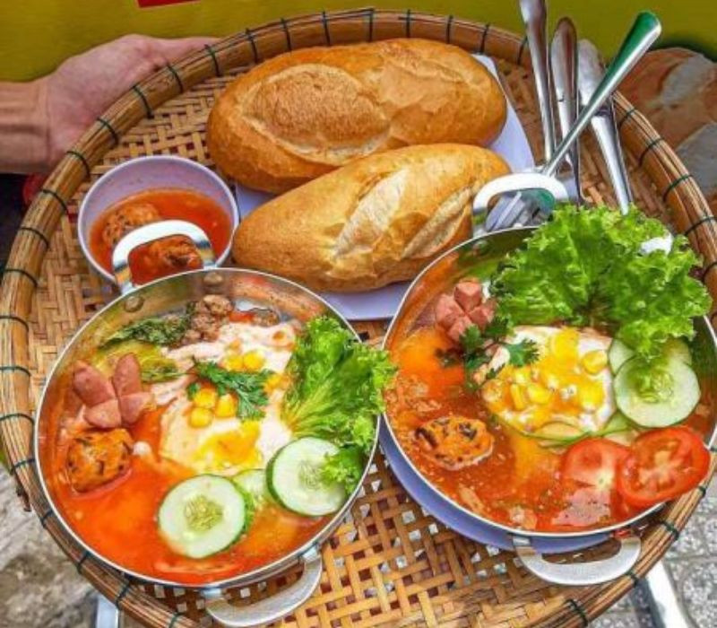 Phần bánh mì chảo Calmette đầy đủ dinh dưỡng
