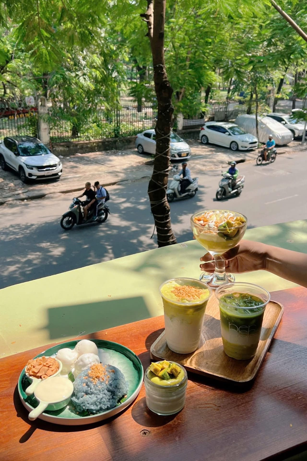 Quán Bơ Bán Kem với không gian xanh mát và kem bơ gelato