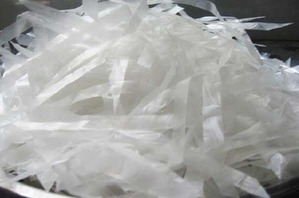 Sơ chế bánh tráng và rau củ