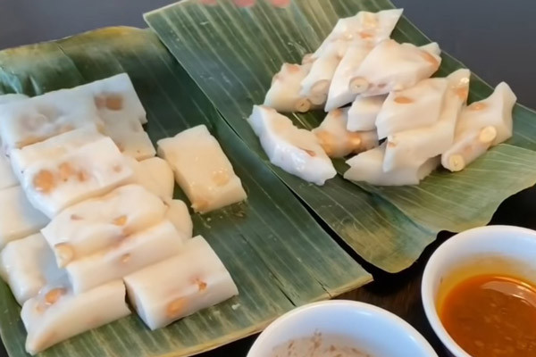 Thành phẩm bánh đúc lạc không cần vôi dẻo thơm