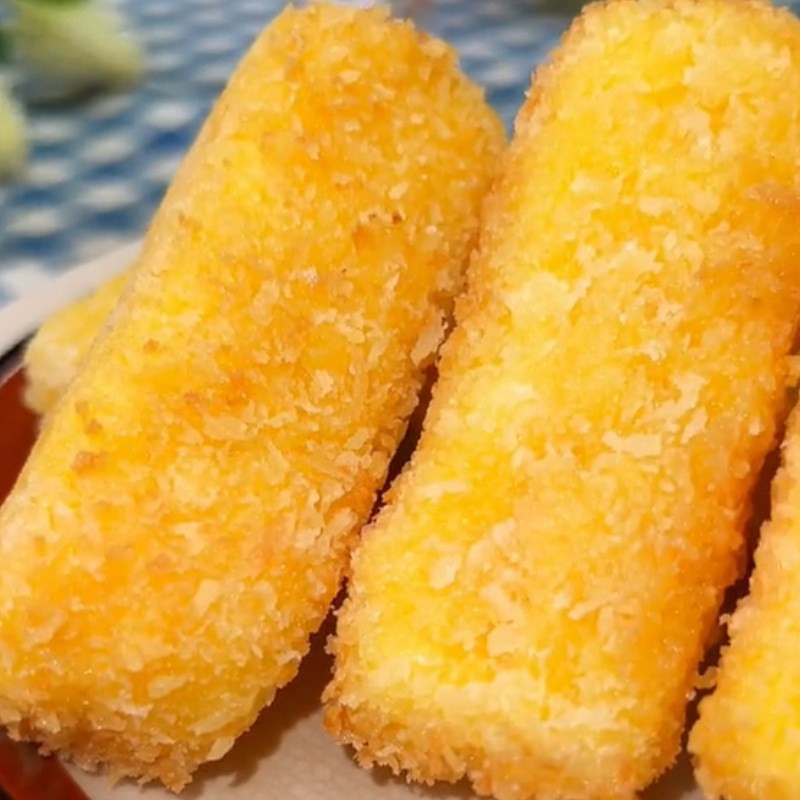 Thành phẩm bánh sữa tươi chiên vàng giòn và mềm béo