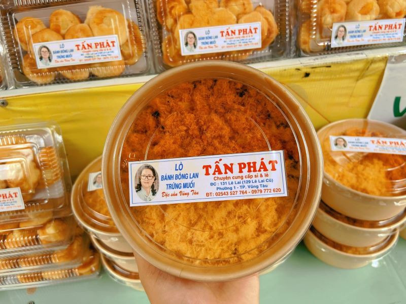 Tiệm bánh Tấn Phát Lê Lai – Bánh bông lan trứng muối thơm ngon, đa dạng