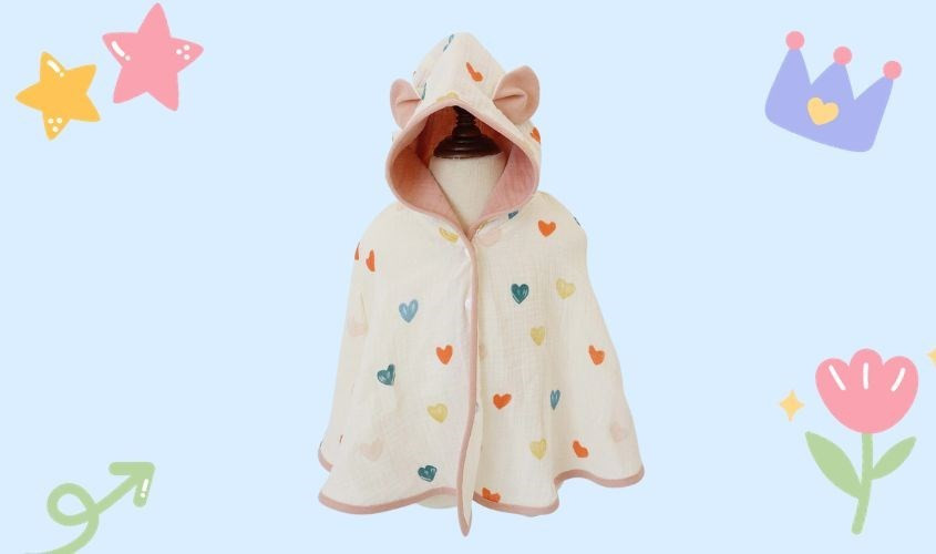 Áo choàng Bessla in hình trái tim màu trắng, món quà sinh nhật cho bé gái 9 tuổi