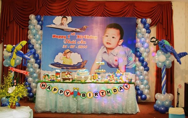 Backdrop sinh nhật bé
