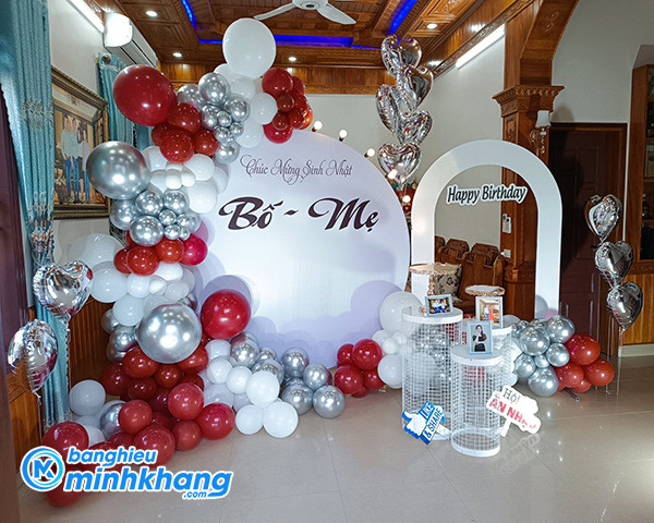 Backdrop sinh nhật bố mẹ ấm cúng