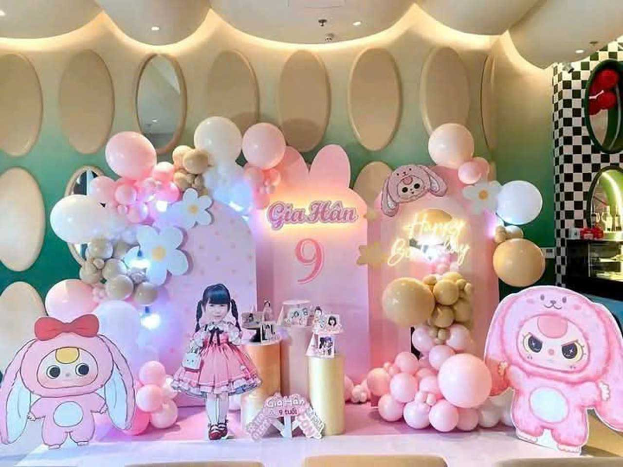 background sinh nhật bé gái công chúa