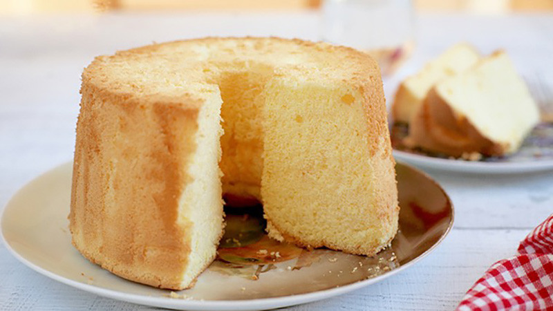 Bánh Chiffon xốp nhẹ, ẩm mượt từ nồi cơm điện