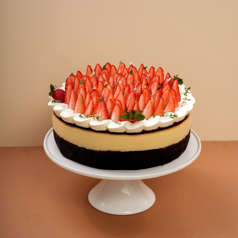 Bánh flan gato dâu tây cho bé trai 10 tuổi, vị ngọt dịu