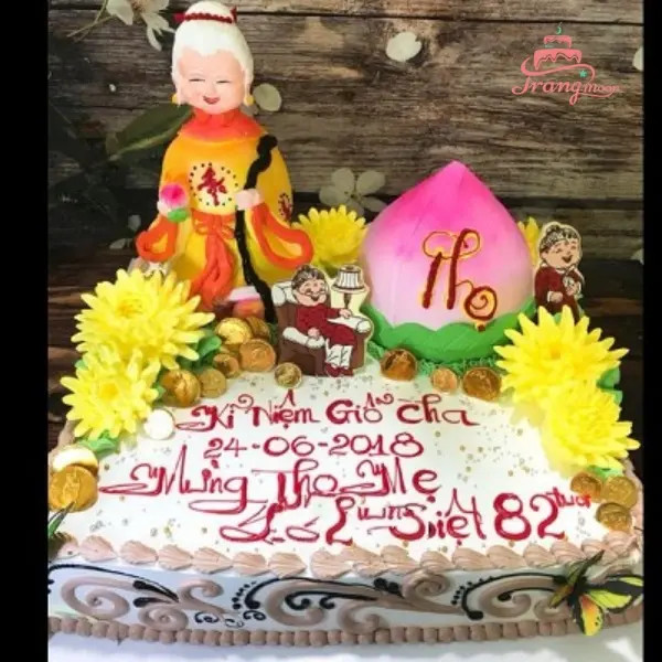 Bánh kem hình trái đào tiên trang trí cổ điển