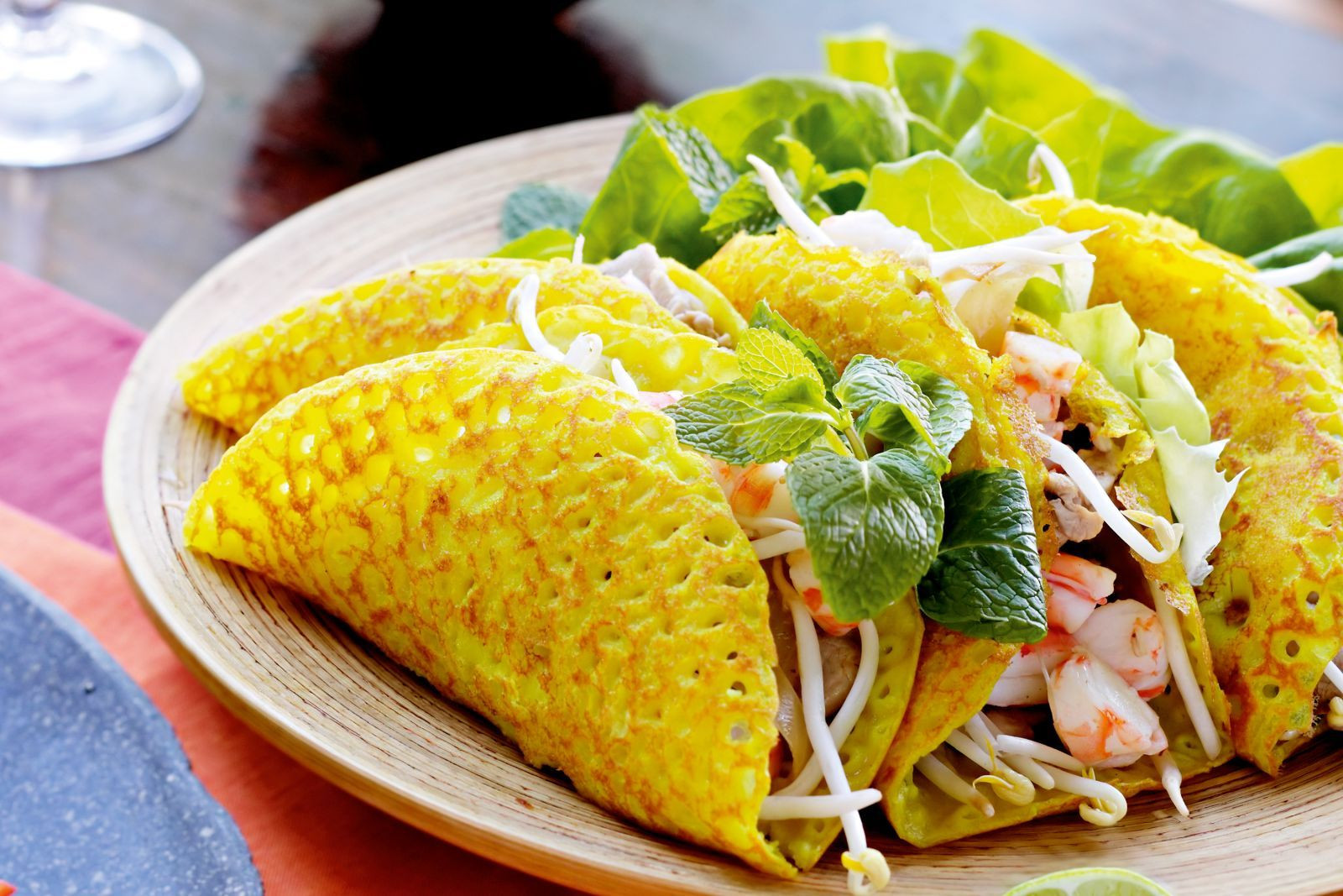 Bánh khoái Huế - Đặc sản làm tên gọi sung sướng trứ danh