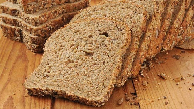 Bánh mì ngũ cốc nguyên hạt cho người bệnh tiểu đường