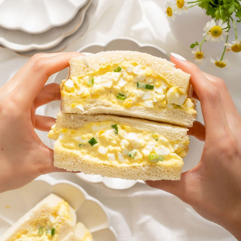 Bánh mì sandwich kẹp trứng thơm ngon