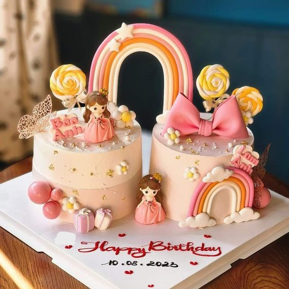 Bánh sinh nhật đôi tông hồng pastel trang trí kem xốp dễ thương